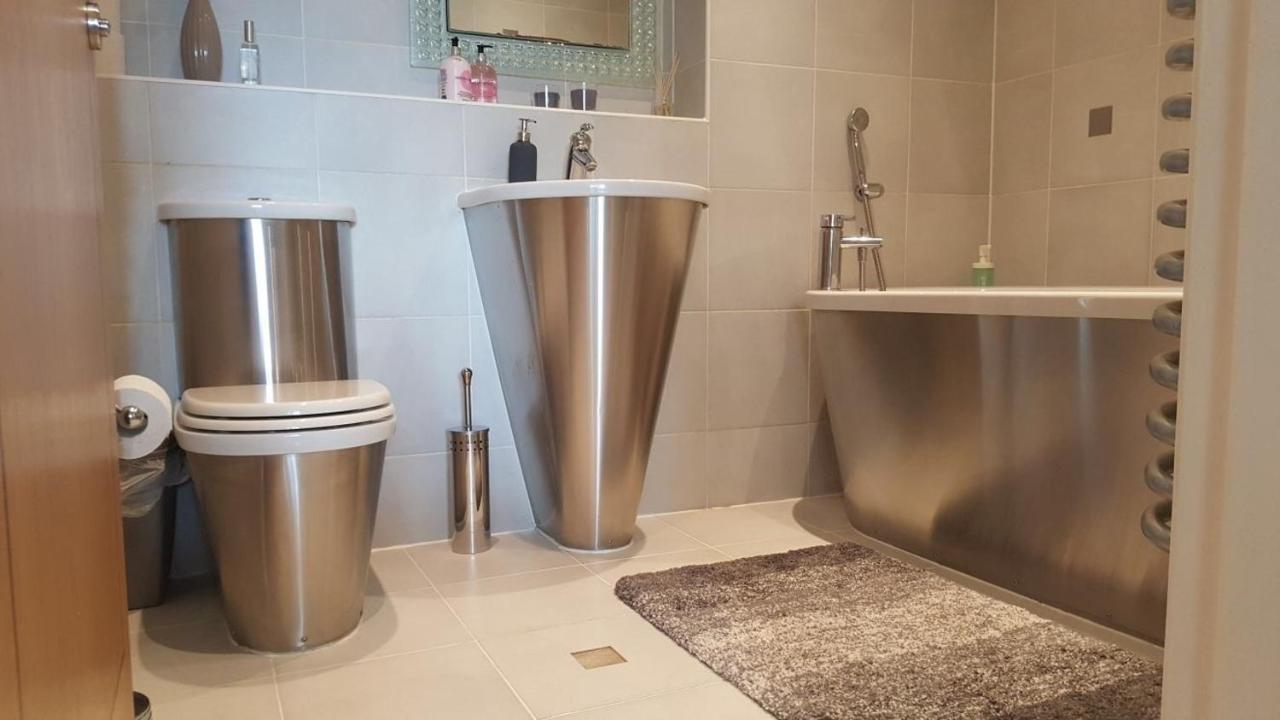 Sky Night Serviced Apartments Cardiff Dış mekan fotoğraf