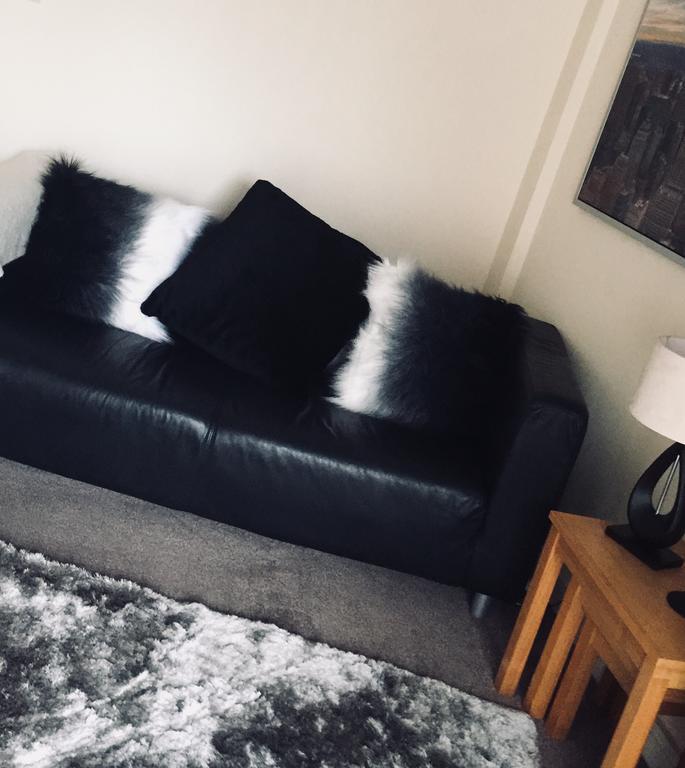 Sky Night Serviced Apartments Cardiff Dış mekan fotoğraf